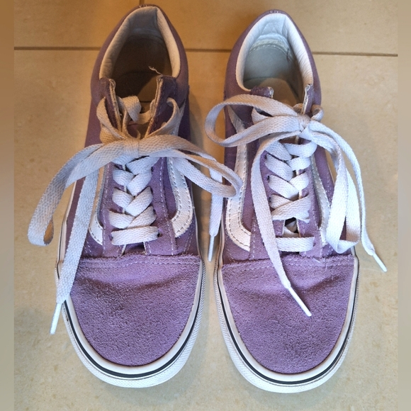 Vans lavender suede Old Skool skater sneakers- size 5 women's, 3.5 men's - Picture 2 of 10